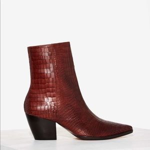 NWOB Matisse CATY Red Python Leather Boot - 7.5